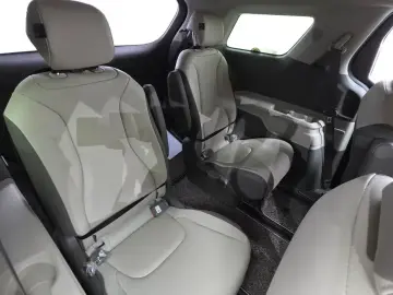 2021 Kia Carnival с пробегом 192 363 км