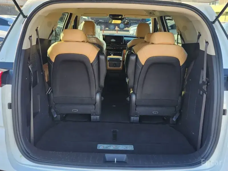 2021 Kia Carnival с пробегом 127 381 км