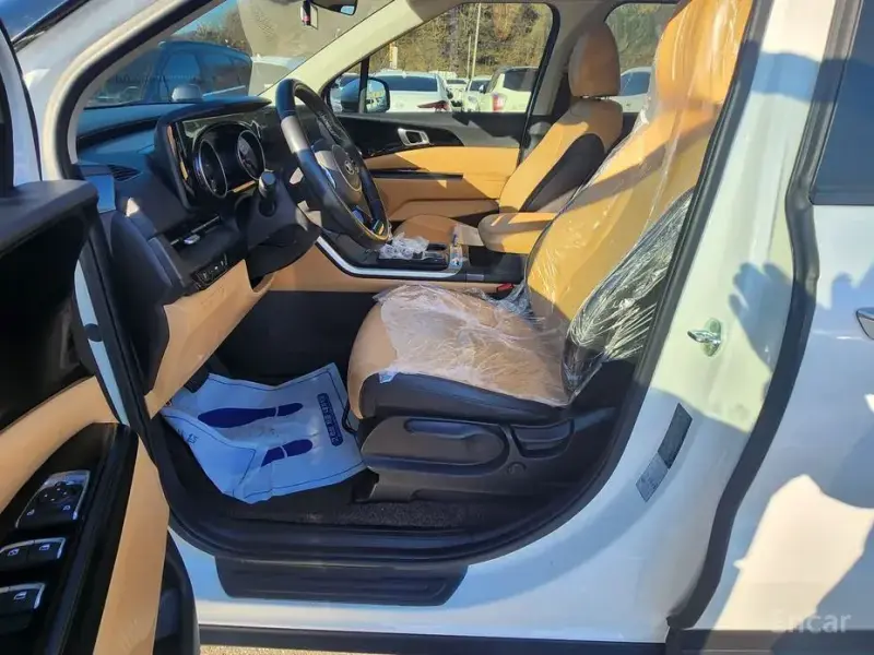 2021 Kia Carnival с пробегом 127 381 км