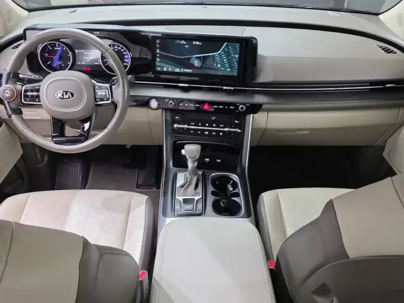2021 Kia Carnival с пробегом 65 681 км