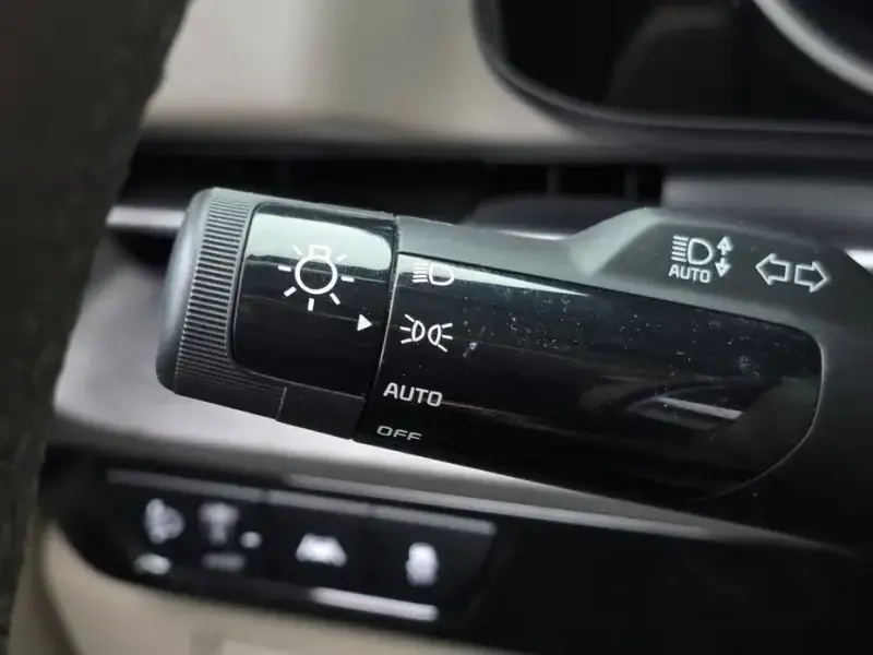 2021 Kia Carnival с пробегом 65 681 км
