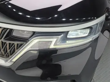 2021 Kia Carnival с пробегом 65 681 км