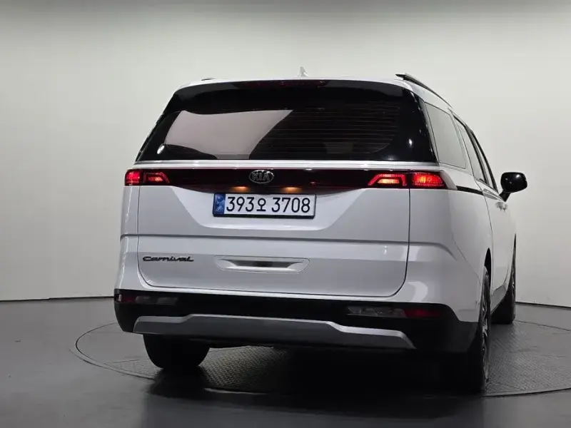2021 Kia Carnival с пробегом 163 928 км