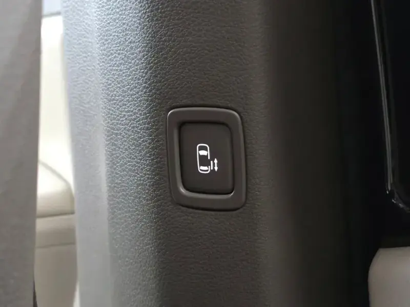 2021 Kia Carnival с пробегом 65 681 км