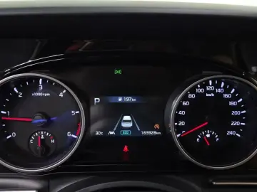 2021 Kia Carnival с пробегом 163 928 км