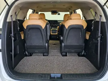 2021 Kia Carnival с пробегом 151 505 км