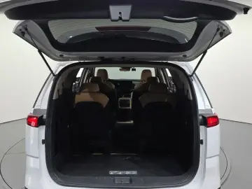 2021 Kia Carnival с пробегом 163 928 км