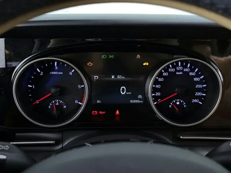 2021 Kia Carnival с пробегом 92 895 км
