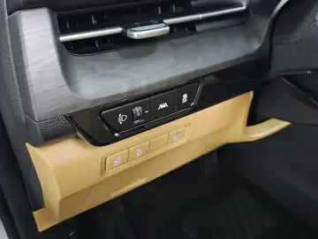 2023 Kia Carnival с пробегом 57 886 км