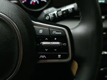 2021 Kia Carnival с пробегом 32 974 км
