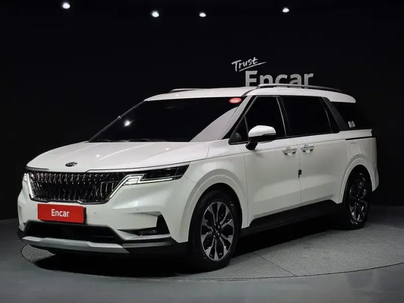 2021 Kia Carnival с пробегом 35 199 км