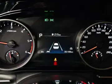 2021 Kia Carnival с пробегом 35 199 км