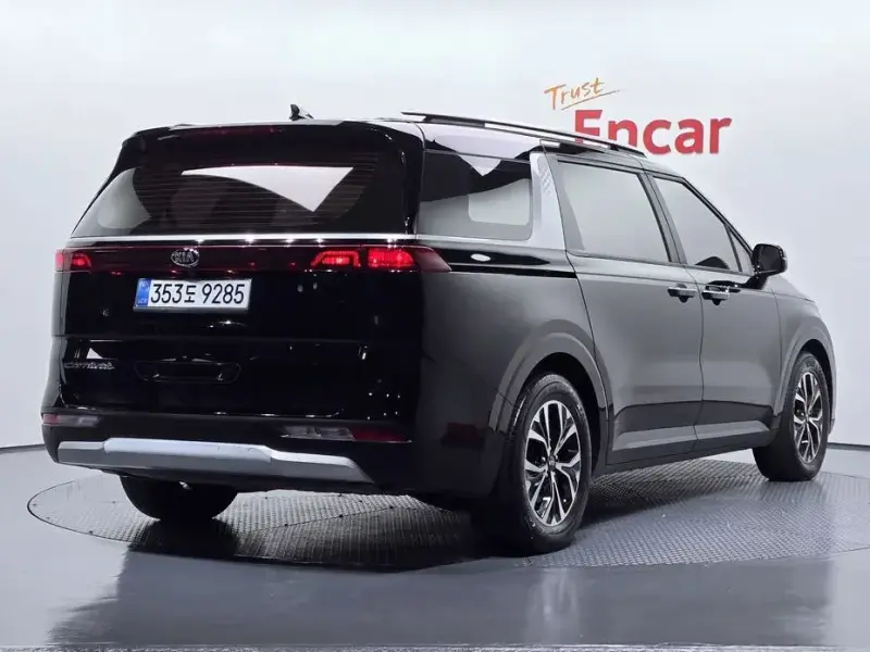 2021 Kia Carnival с пробегом 47 913 км