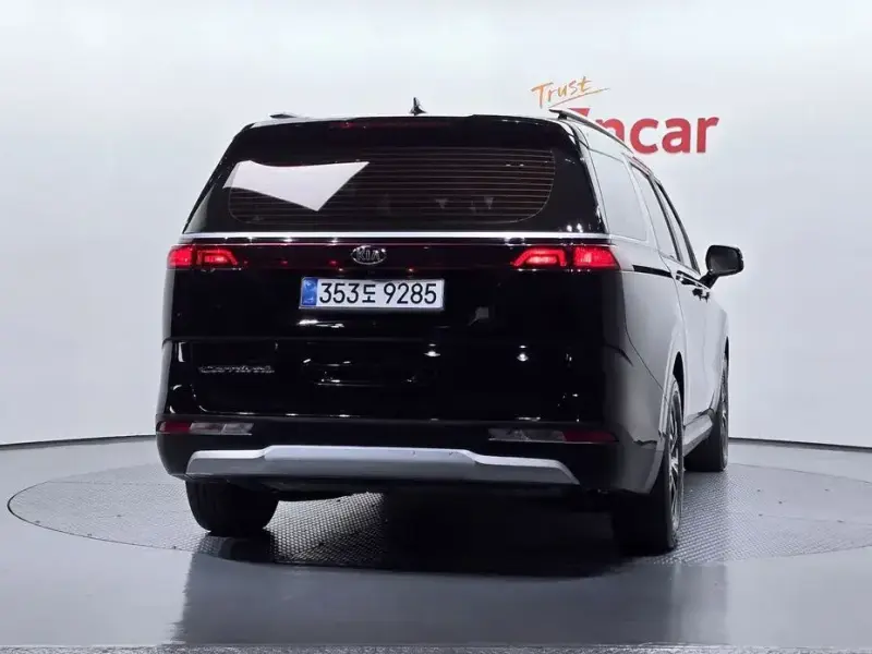 2021 Kia Carnival с пробегом 47 913 км