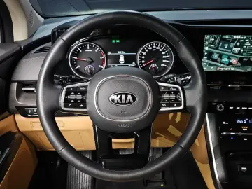 2021 Kia Carnival с пробегом 35 199 км