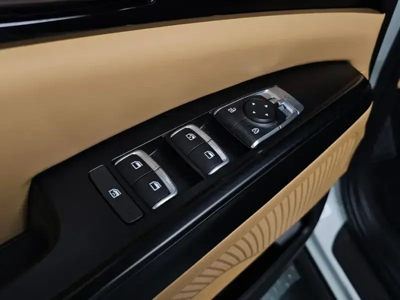 2021 Kia Carnival с пробегом 35 199 км