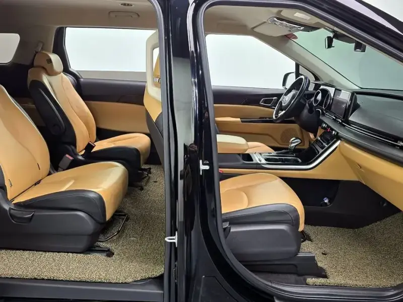 2021 Kia Carnival с пробегом 47 913 км