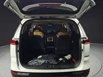 2021 Kia Carnival с пробегом 35 199 км
