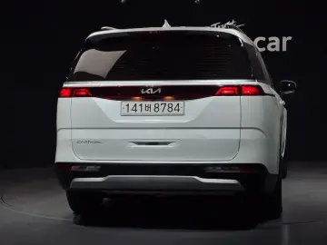 2021 Kia Carnival с пробегом 121 581 км