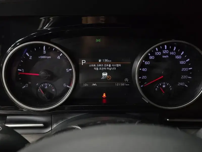 2021 Kia Carnival с пробегом 121 581 км