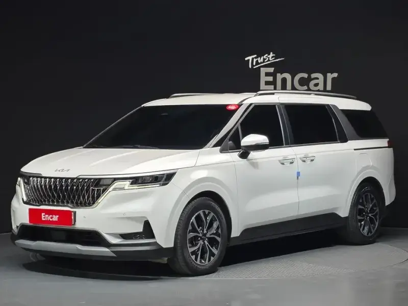 2023 Kia Carnival с пробегом 120 315 км