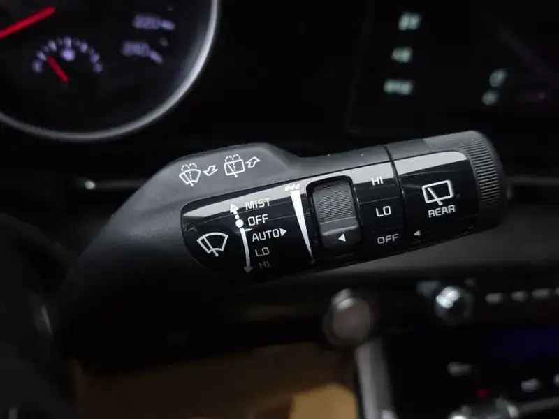 2021 Kia Carnival с пробегом 121 581 км