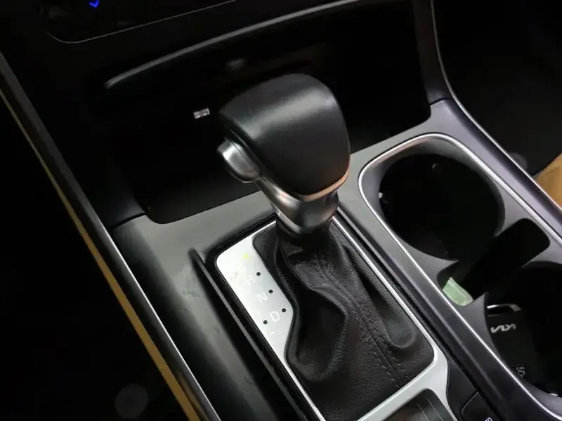 2023 Kia Carnival с пробегом 120 315 км