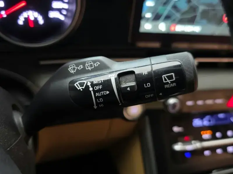 2023 Kia Carnival с пробегом 120 315 км