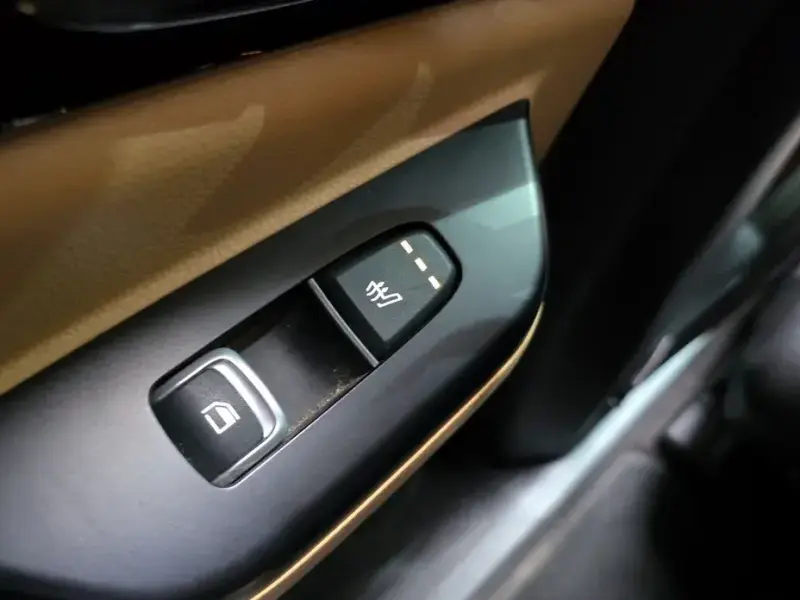 2023 Kia Carnival с пробегом 120 315 км