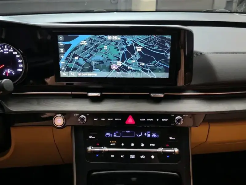 2023 Kia Carnival с пробегом 120 315 км