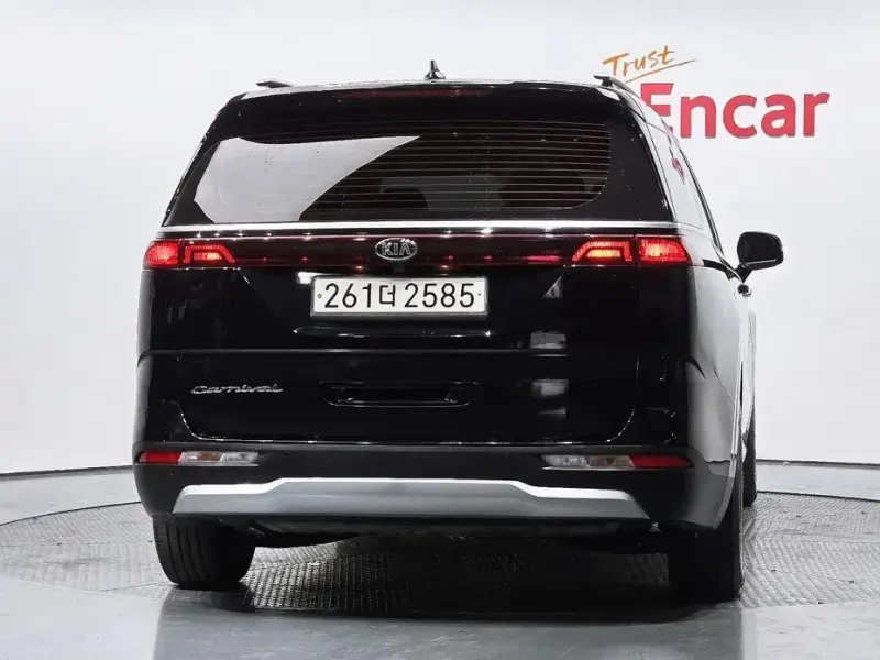 2021 Kia Carnival с пробегом 120 658 км