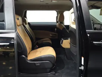 2023 Kia Carnival с пробегом 100 621 км