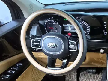 2021 Kia Carnival с пробегом 120 658 км