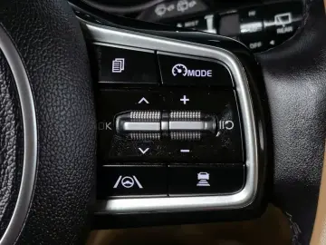 2021 Kia Carnival с пробегом 120 658 км