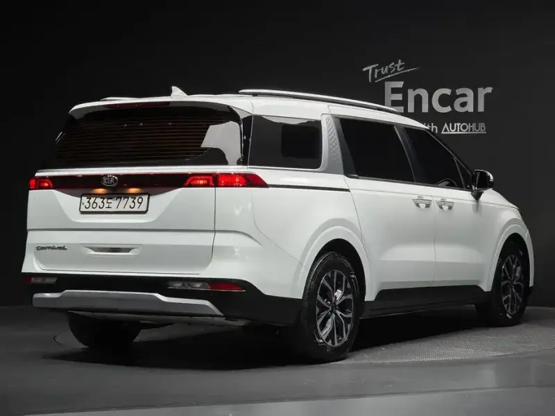 2021 Kia Carnival с пробегом 66 681 км