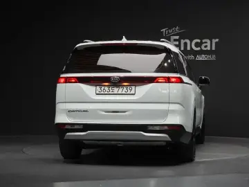 2021 Kia Carnival с пробегом 66 681 км