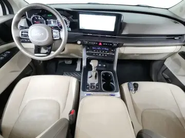 2022 Kia Carnival с пробегом 60 764 км