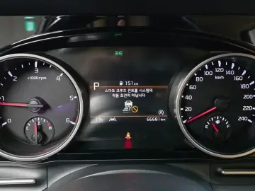 2021 Kia Carnival с пробегом 66 681 км