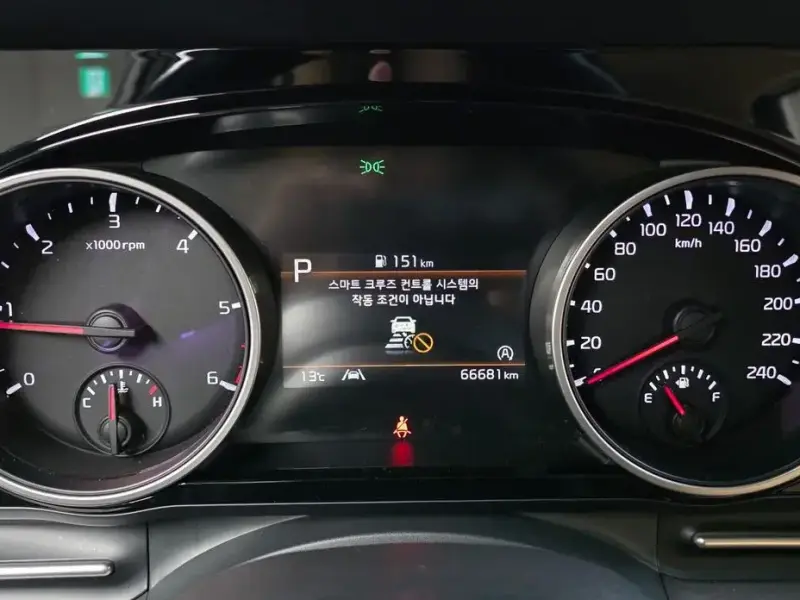 2021 Kia Carnival с пробегом 66 681 км