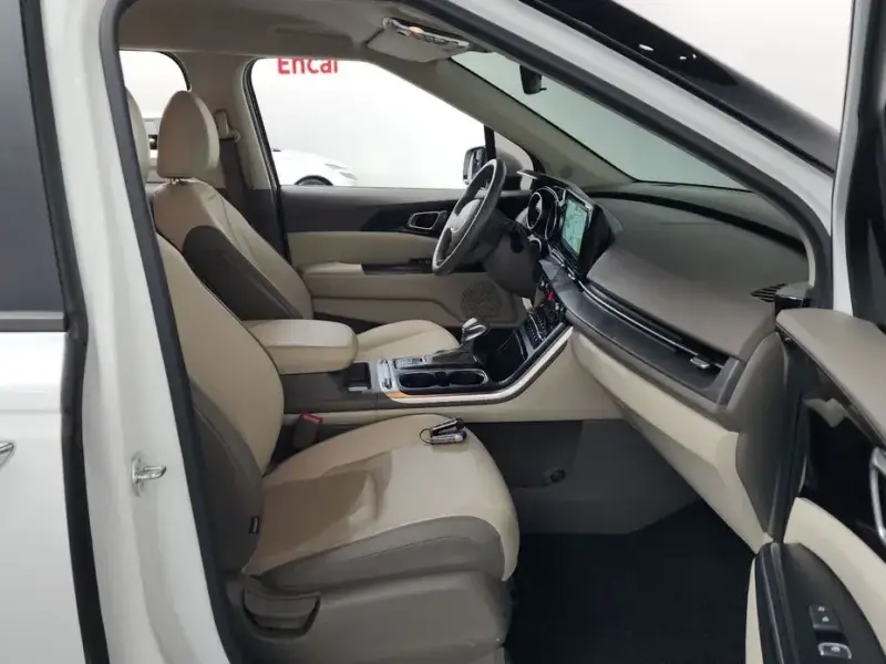 2022 Kia Carnival с пробегом 60 764 км