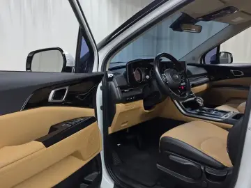 2021 Kia Carnival с пробегом 66 681 км