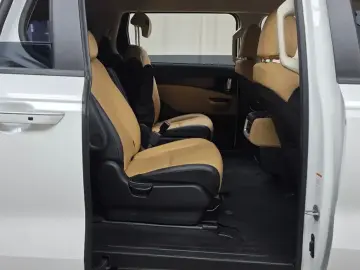 2021 Kia Carnival с пробегом 66 681 км