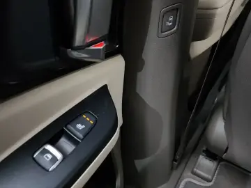 2022 Kia Carnival с пробегом 60 764 км