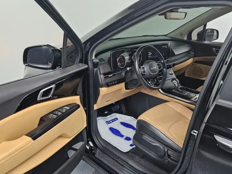 2021 Kia Carnival с пробегом 125 083 км