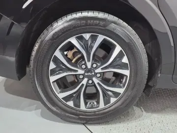 2022 Kia Carnival с пробегом 75 891 км