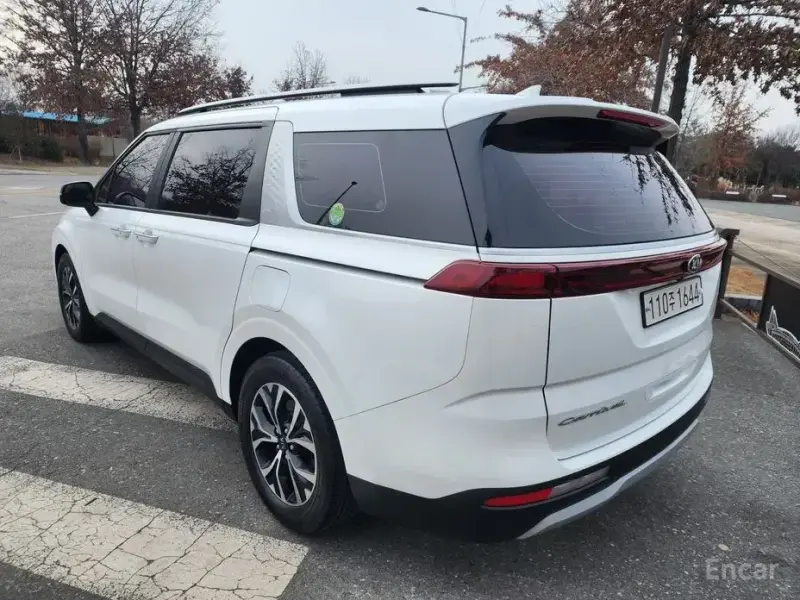 2021 Kia Carnival с пробегом 95 934 км