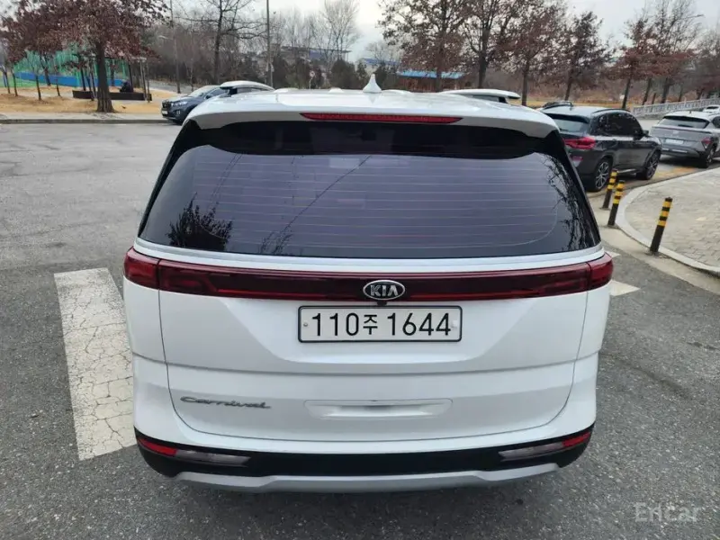 2021 Kia Carnival с пробегом 95 934 км