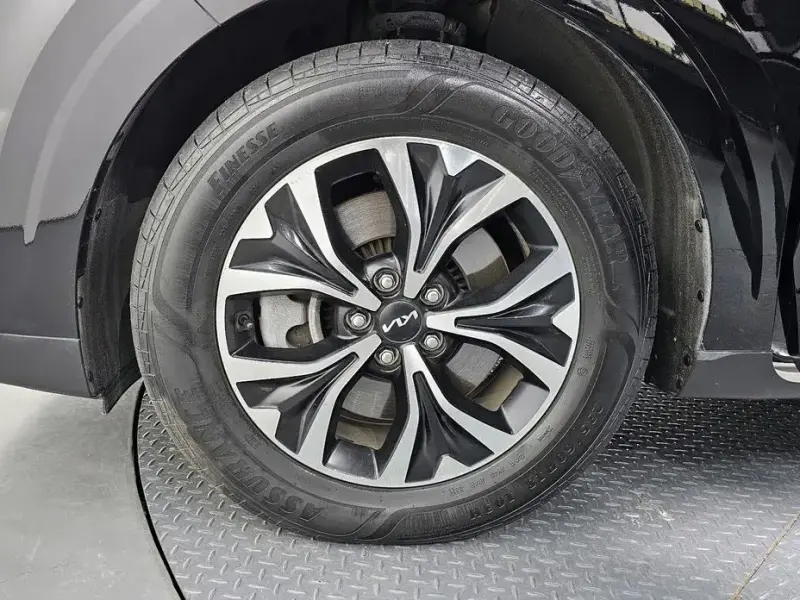 2022 Kia Carnival с пробегом 48 748 км