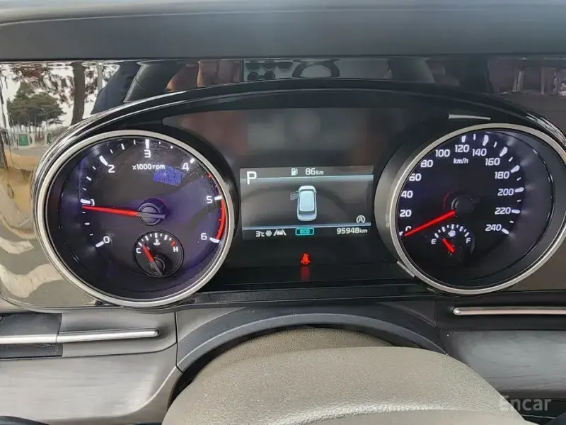 2021 Kia Carnival с пробегом 95 934 км