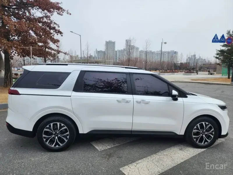 2021 Kia Carnival с пробегом 95 934 км